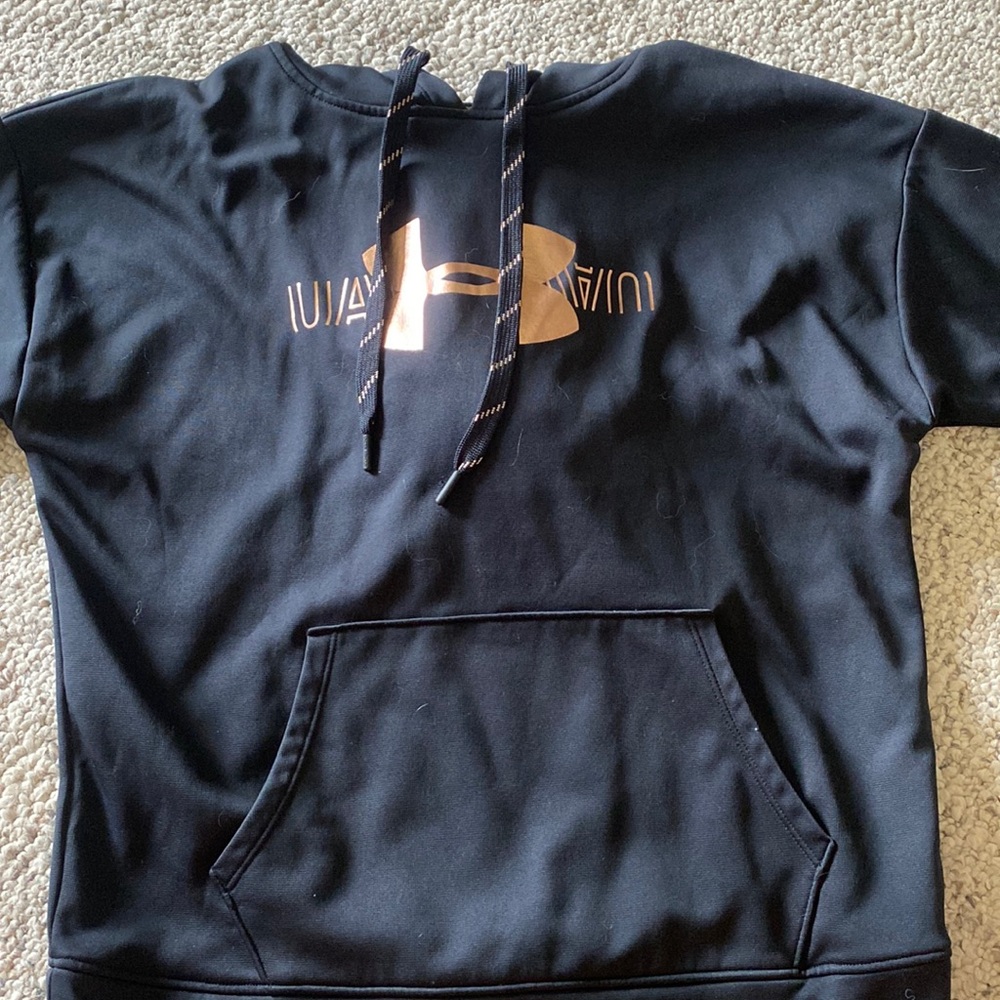 Under Armour Sweatshirt